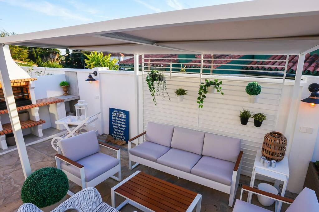 Villa Casacara Beachside Costabella -spain