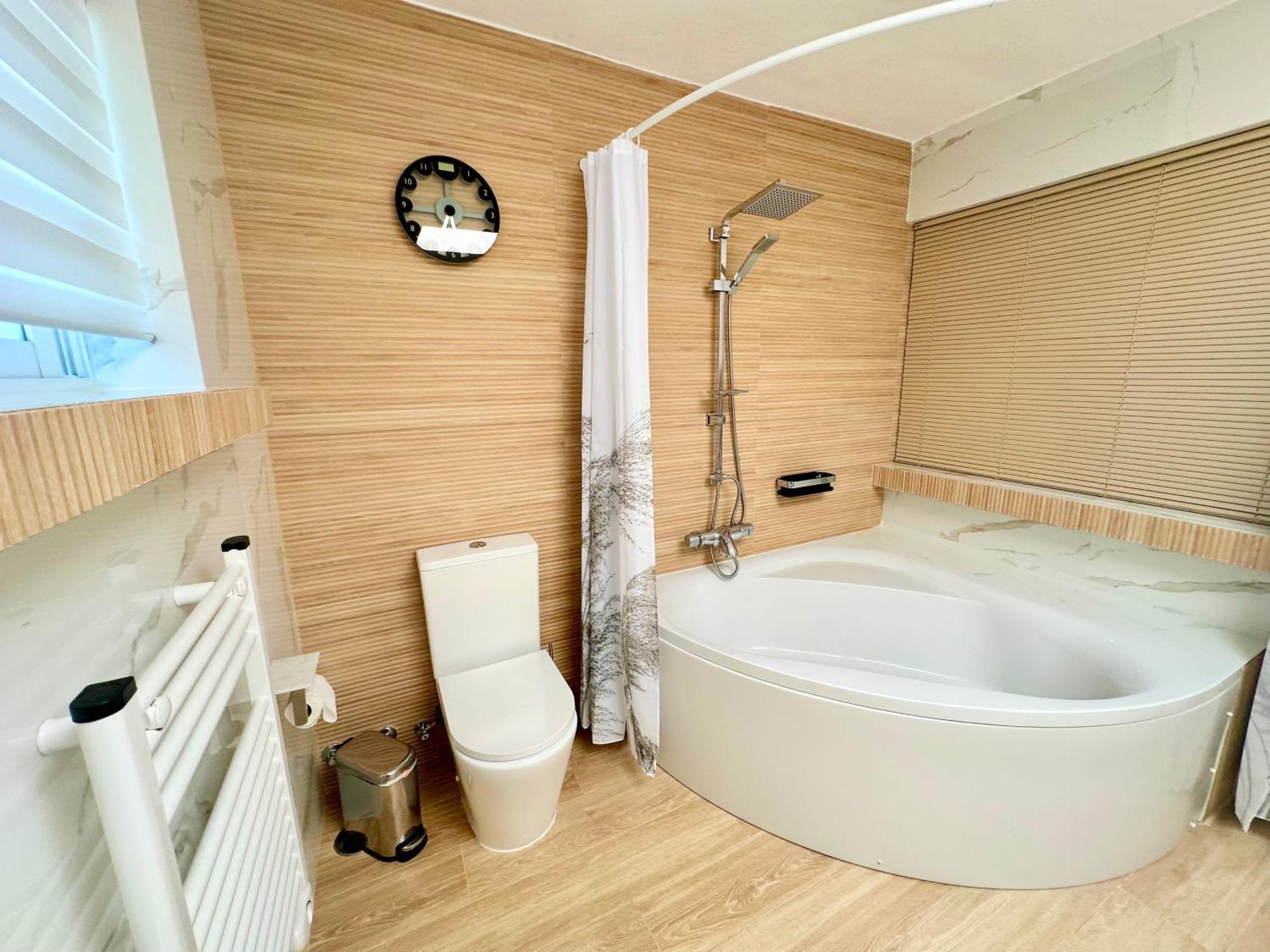 Casacara Beachside Costabella -spain Villa