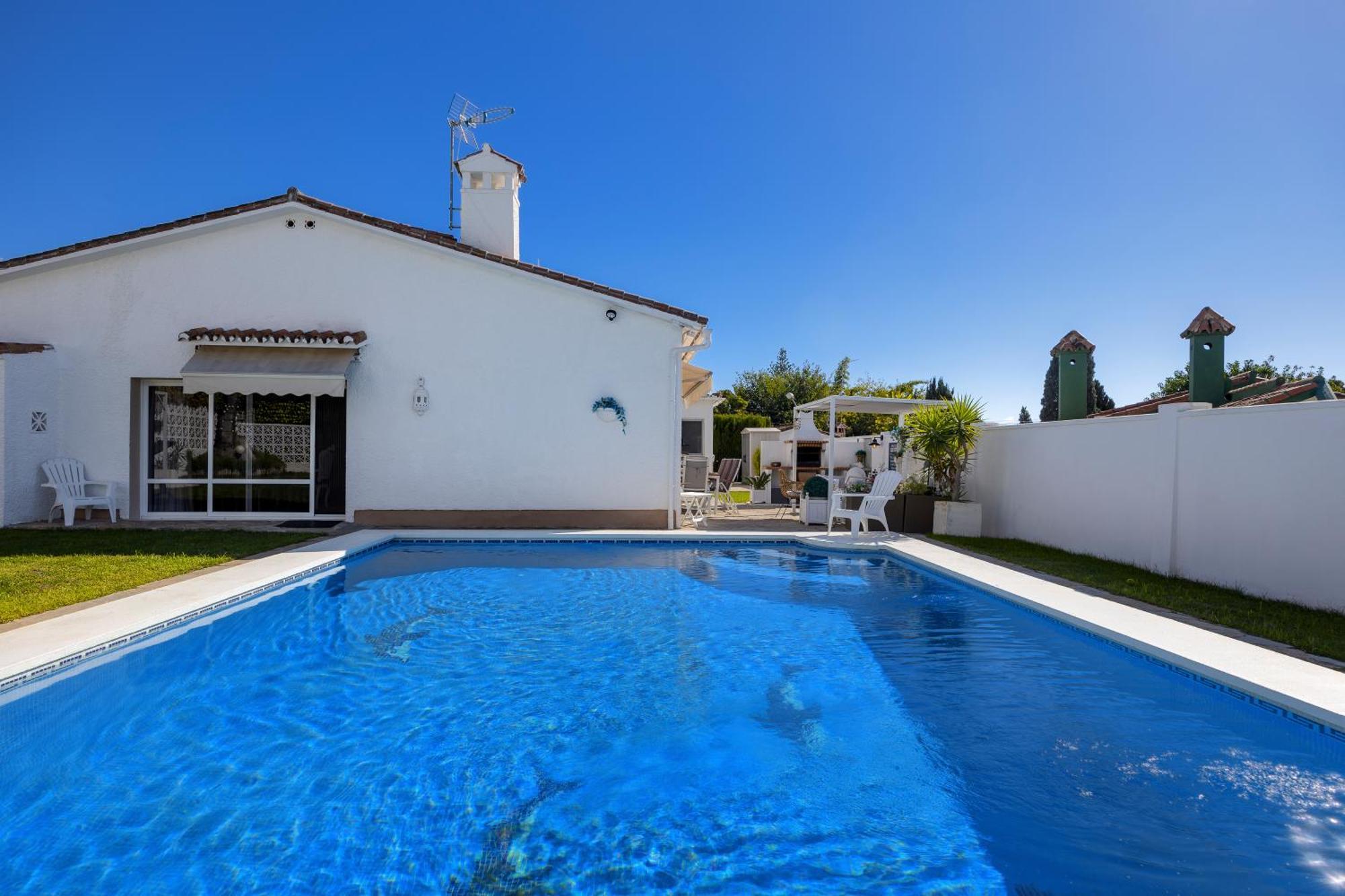 Villa Casacara Beachside Costabella -spain *