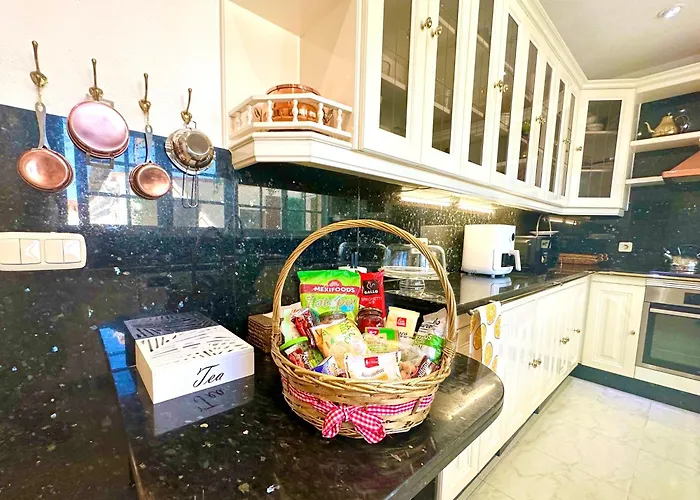 Villa Casacara Marbella Beachside Costabella -Spain