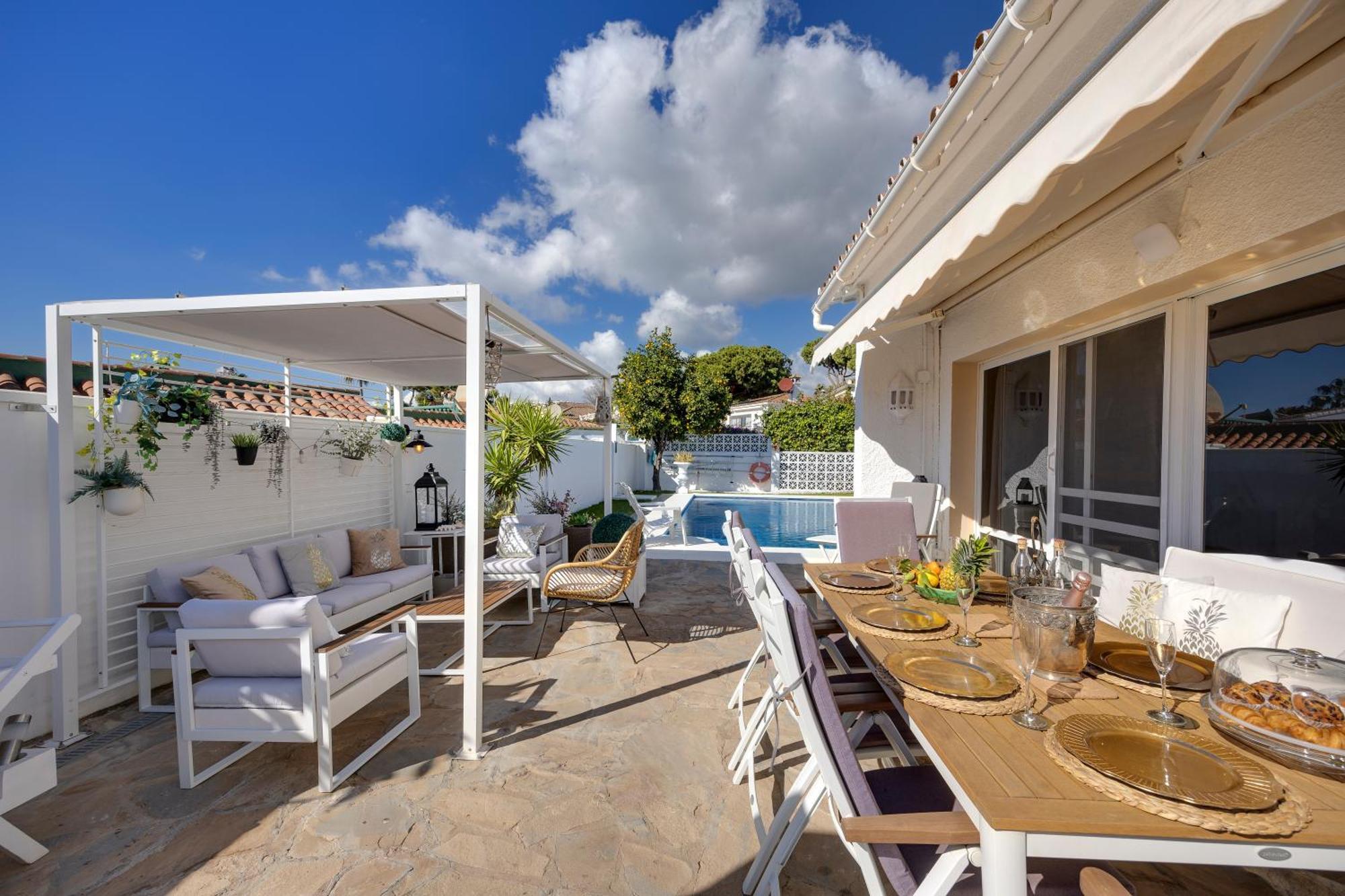 Villa Casacara Beachside Costabella -spain Marbella