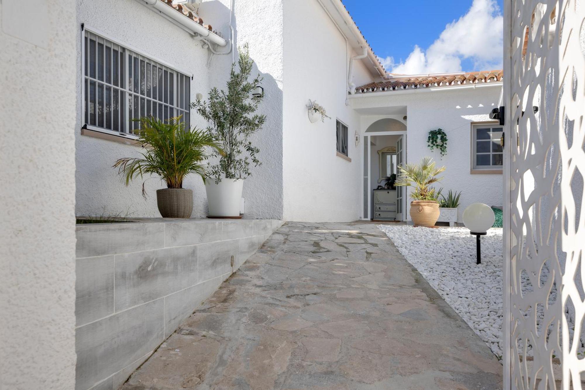Casacara Beachside Costabella -spain Villa
